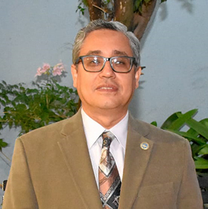 Dr. José Rumbea Campozano