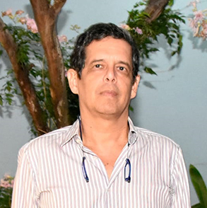 Dr. Mario Vargas Gonzalez